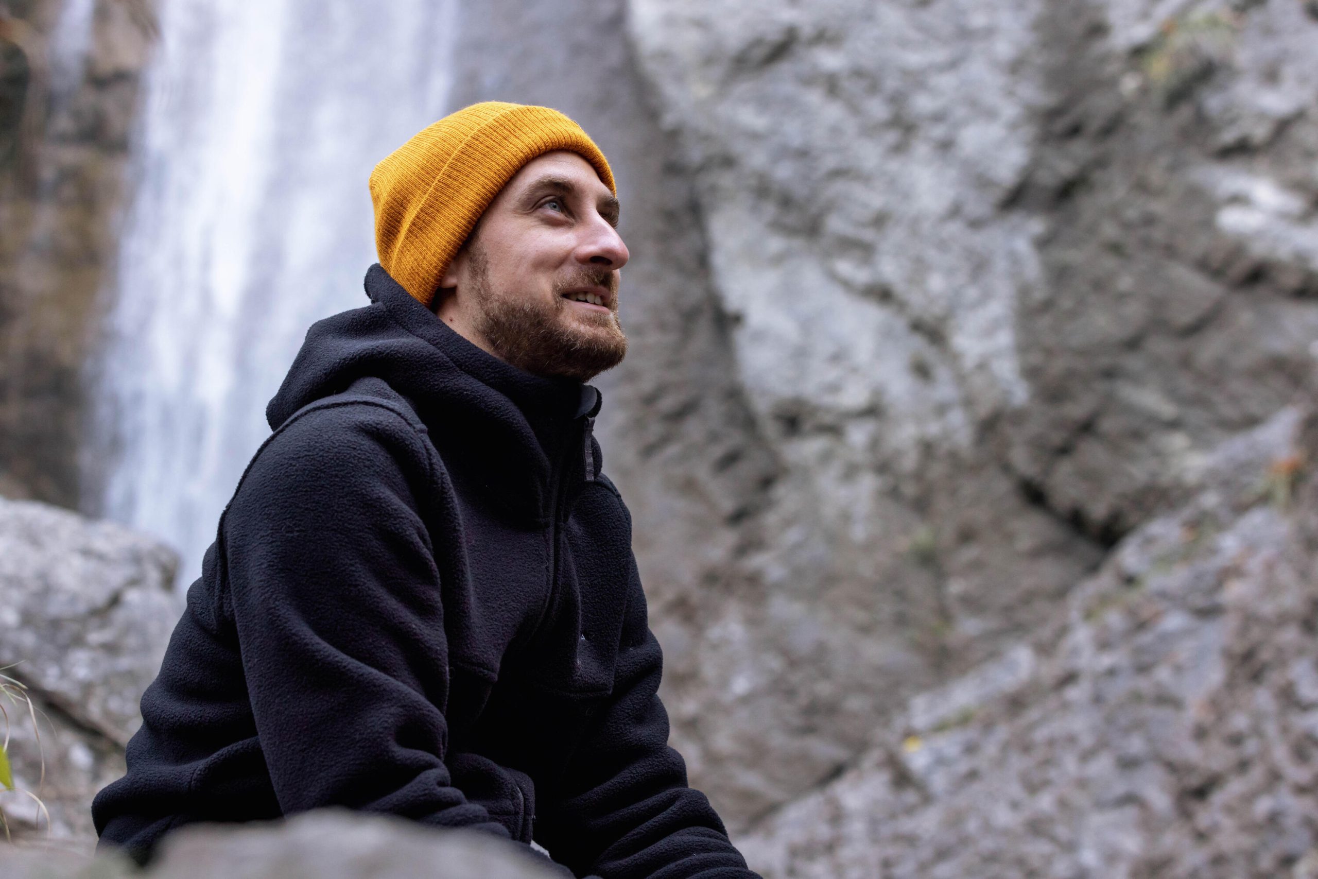 Quechua Men's NH500 Warm Hiking Fleece Jacket - Image 5