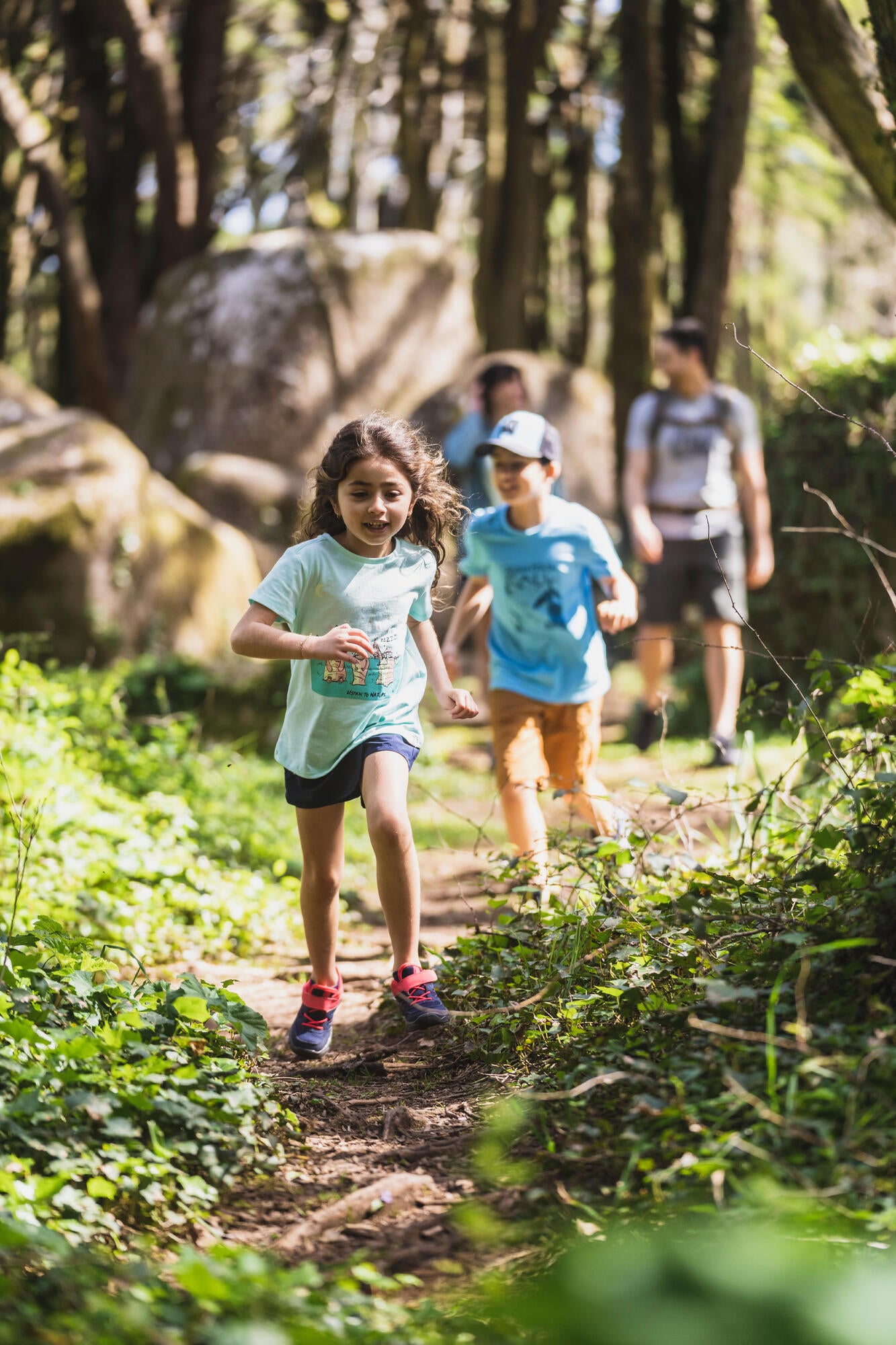 Quechua Kids' NH100 Velcro Hiking Shoes - Image 10