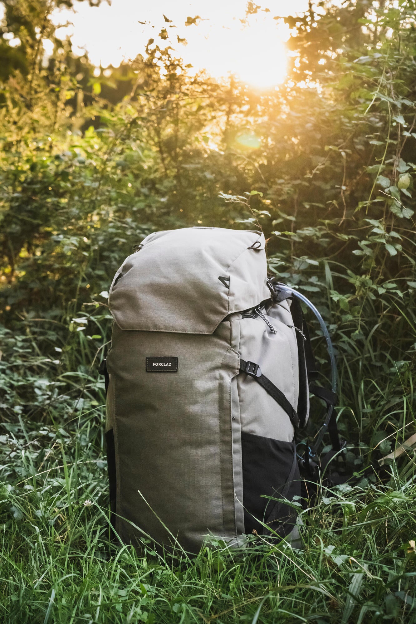 Forclaz Men's Travel 900 70+6L Backpacking Pack - Image 16