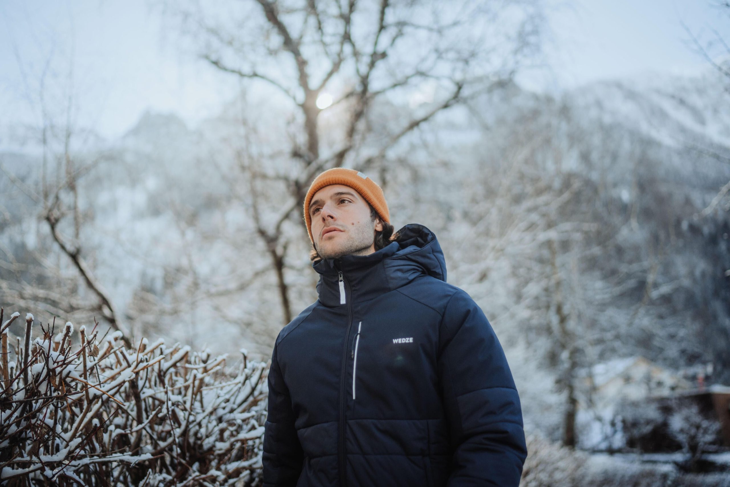 Wedze Men's 100 Mid-Length Warm Ski Jacket - Image 21