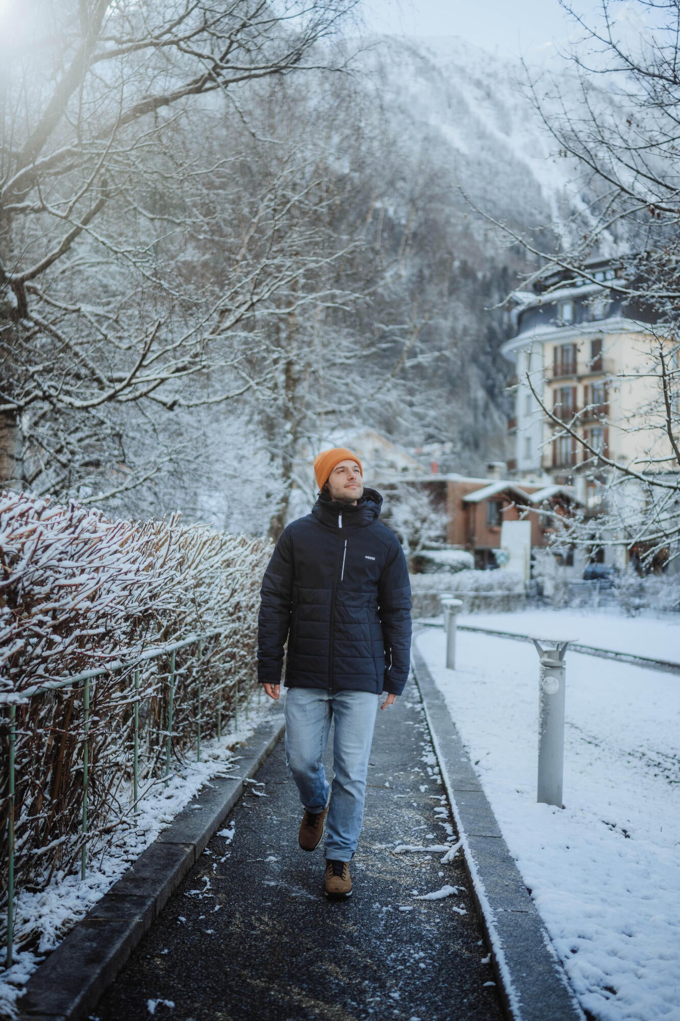 Wedze Men's 100 Mid-Length Warm Ski Jacket - Image 19