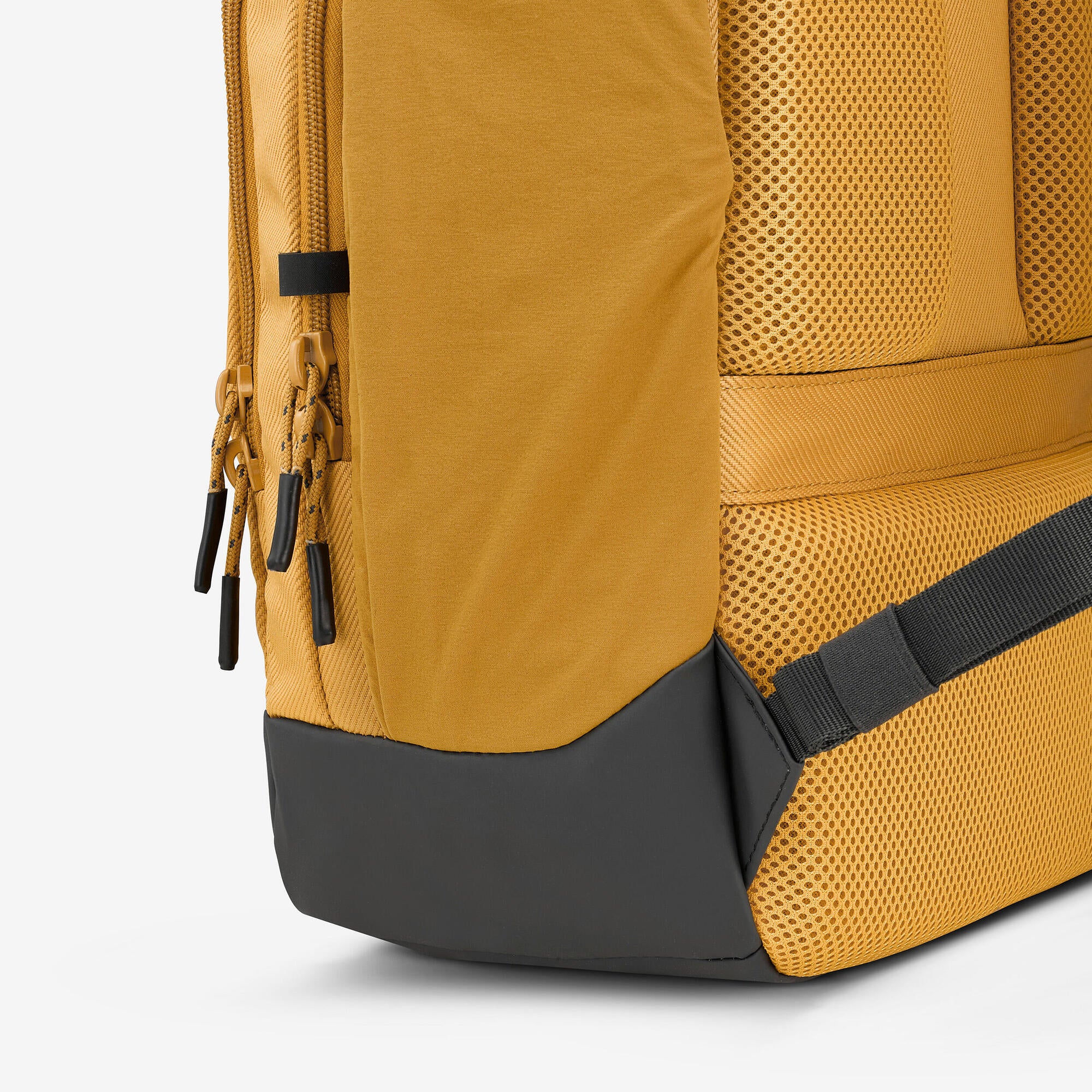 Quechua NH500 Escape 16 L Hiking Backpack - Image 10