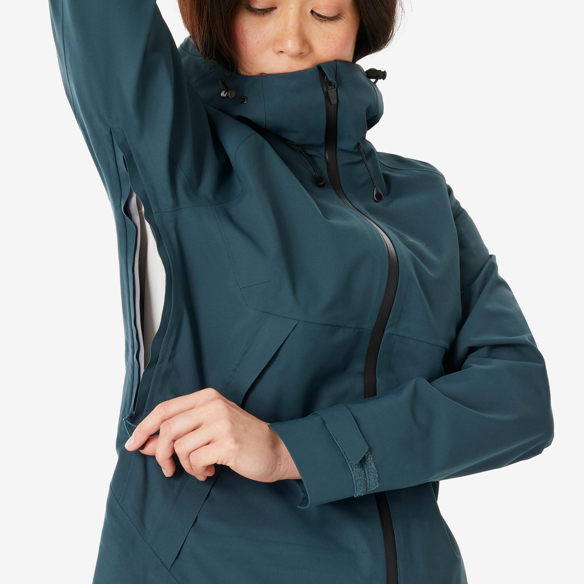 Quechua Women's MH500 Lightweight Waterproof Hiking Jacket - Image 7